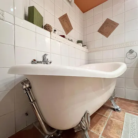 Elizabeth's Treasure Deluxe 布达佩斯