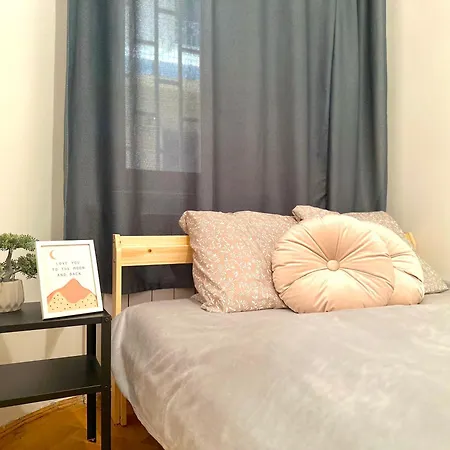 Elizabeth's Treasure Deluxe