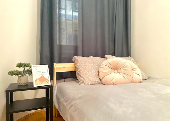 Elizabeth's Treasure Deluxe